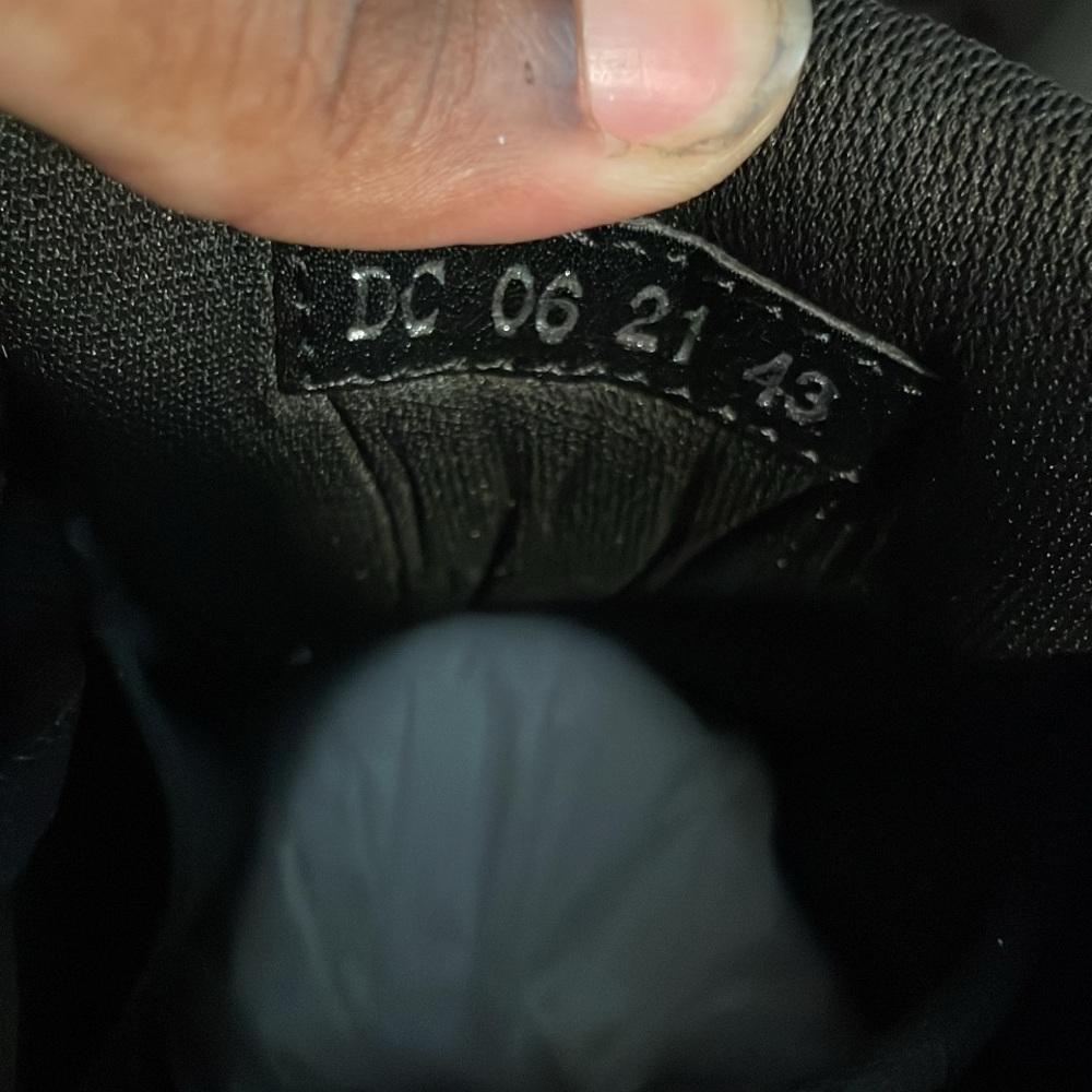 B30 size 9 in men’s . - Picture 3 of 15